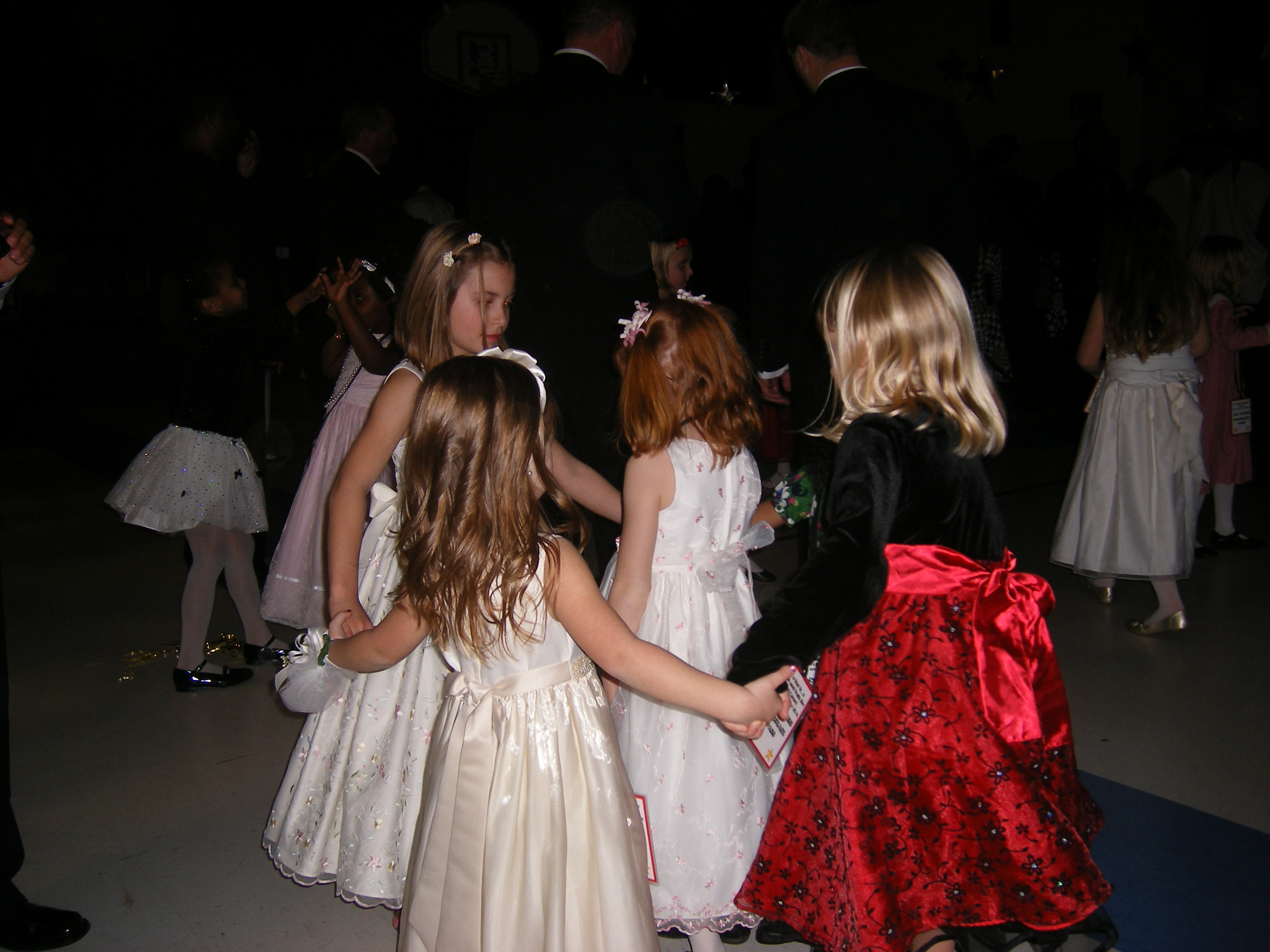 Dancinggirls.jpg