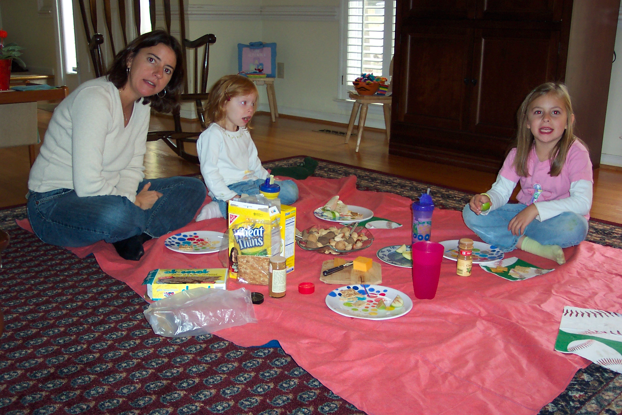 PicnicwithAuntMarianne.jpg