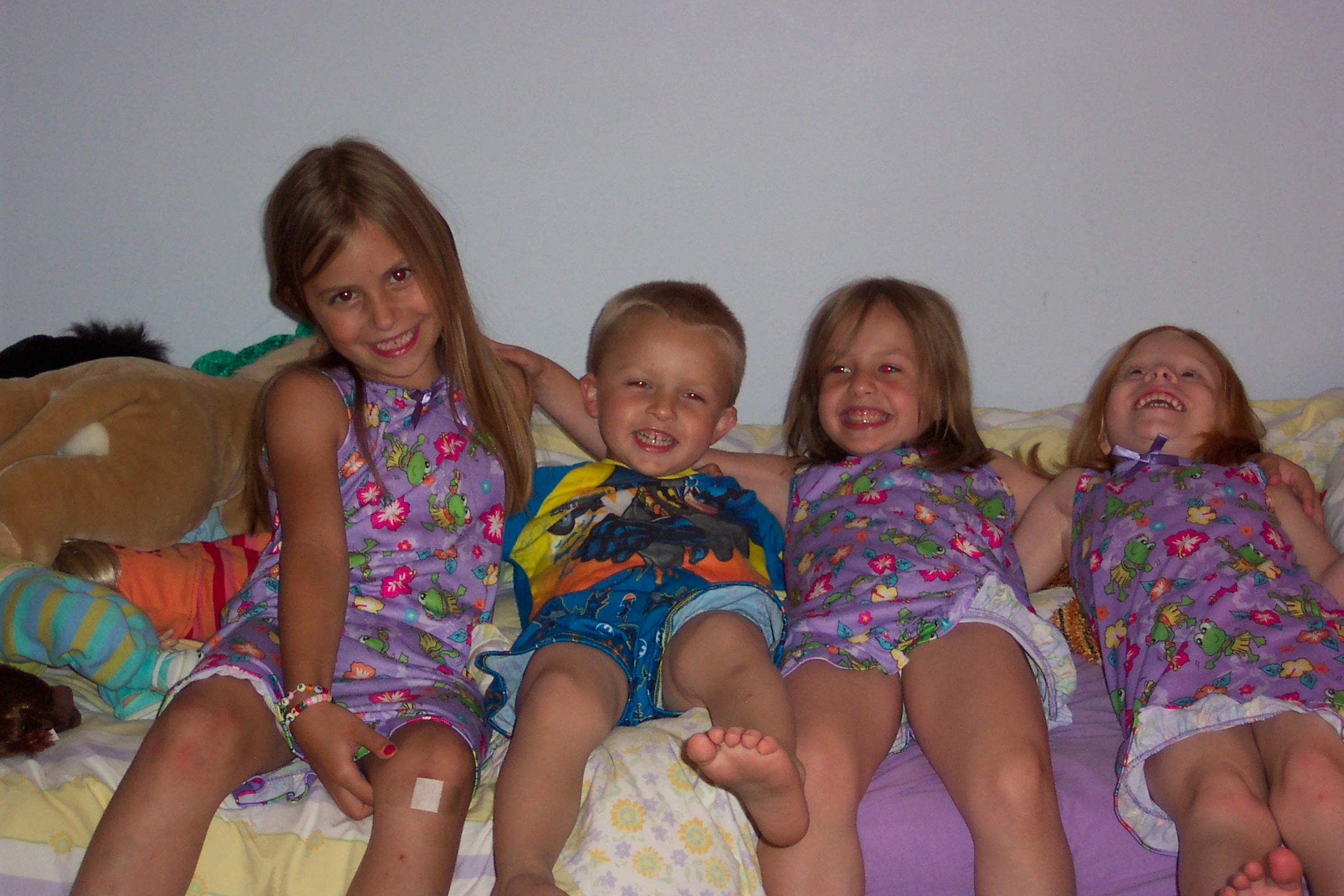 4sillykids.jpg