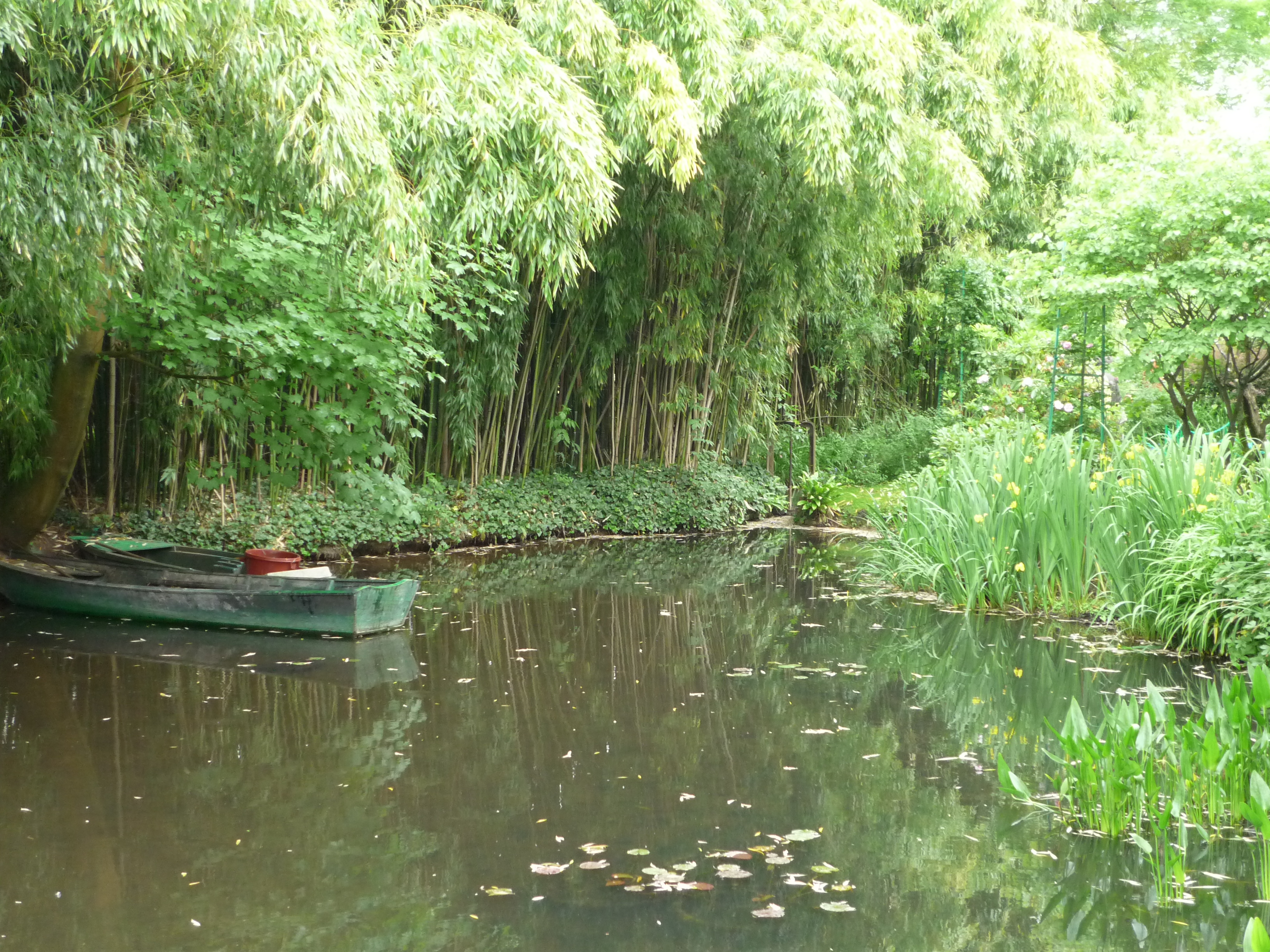 Monetsboat.jpg