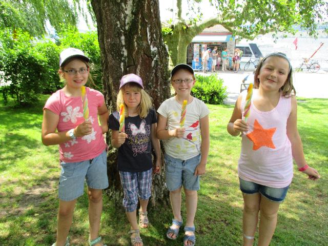 Eating Glace
