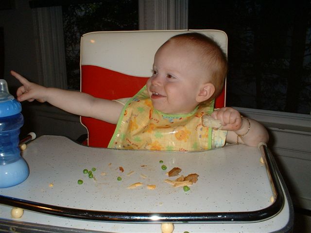Eatinginmommyshighchair.jpg