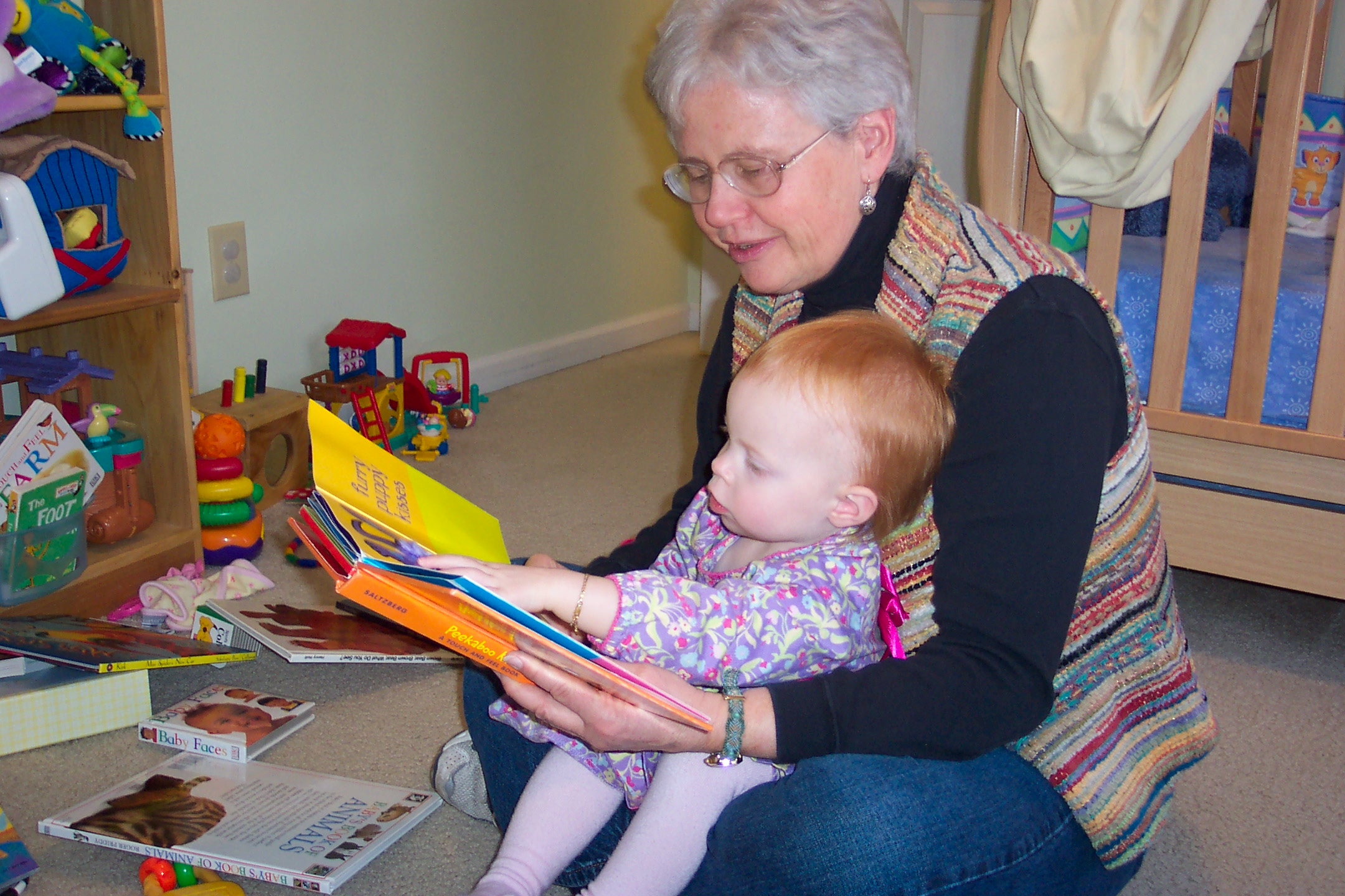 ReadingwithAuntCarolyn.jpg
