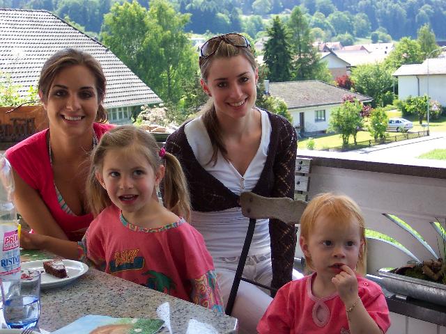 Rahel and Marisa Ueltschi