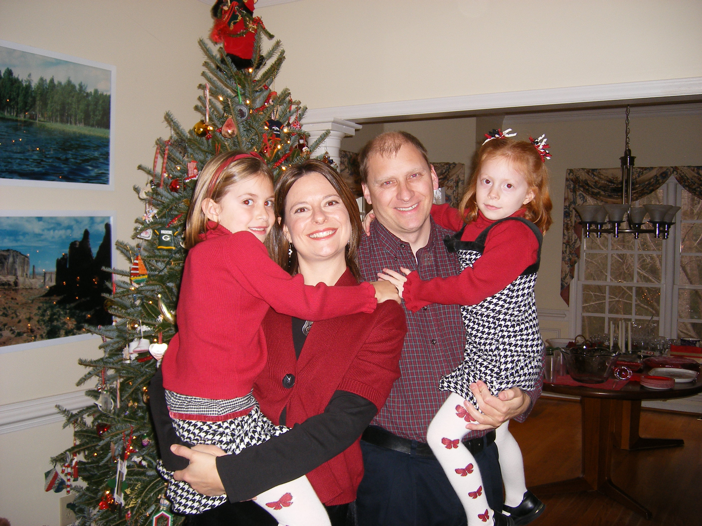 Familypicture.jpg