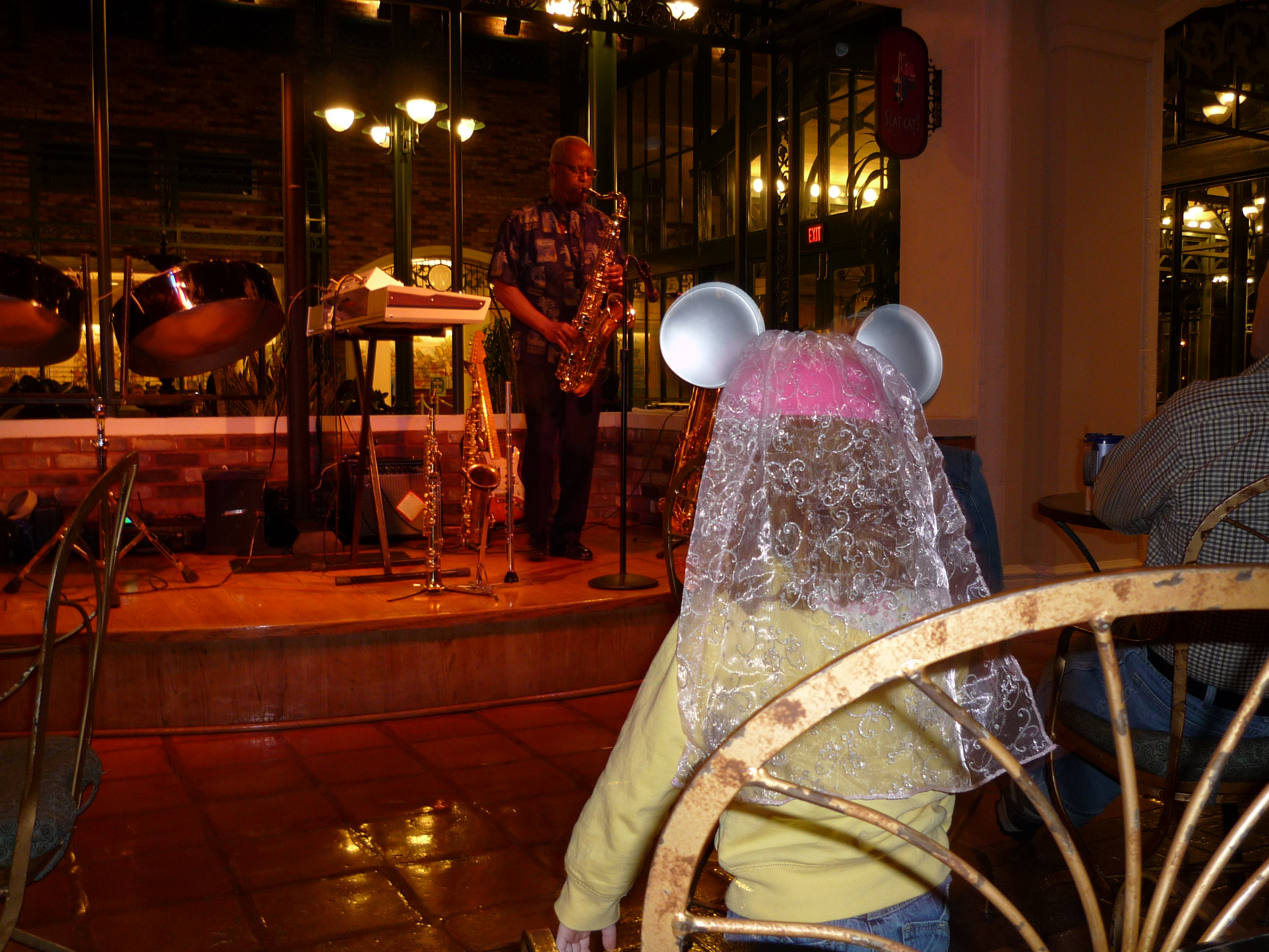Livemusic.jpg