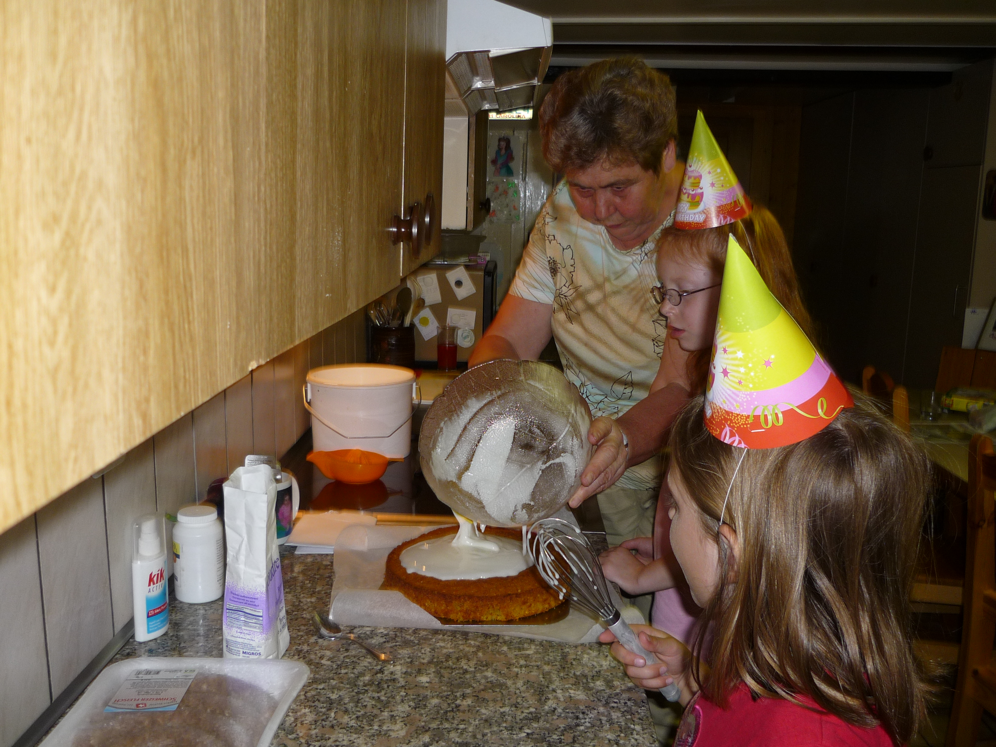 Makingmycake.jpg